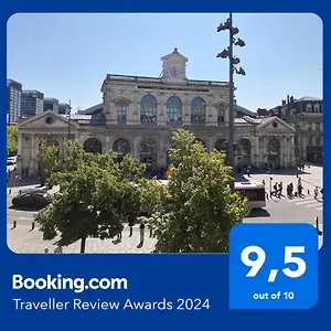 En Face De La Gare Flandres Homestay